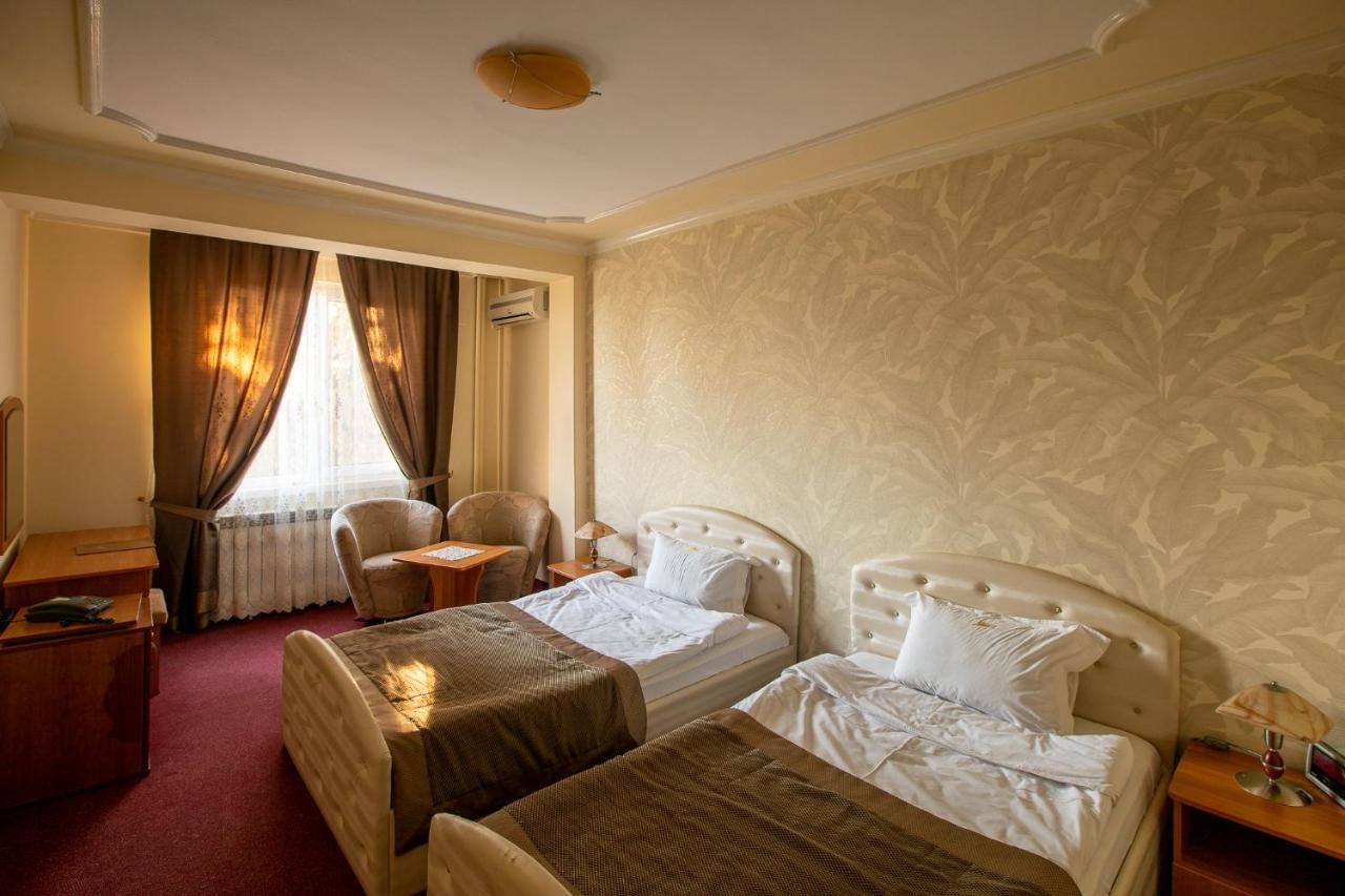 Отель Zornica Hotel Казанлык-14