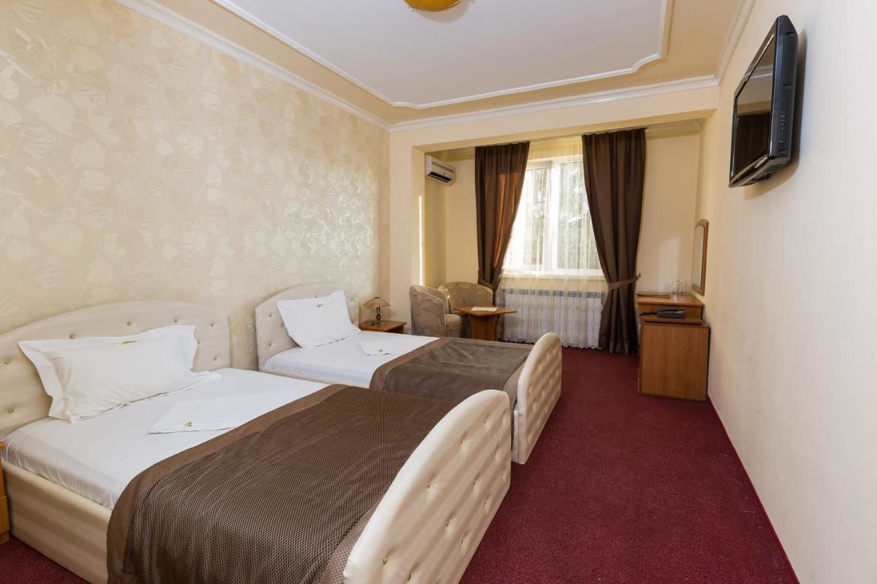 Отель Zornica Hotel Казанлык-18