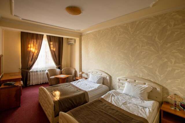 Отель Zornica Hotel Казанлык-13